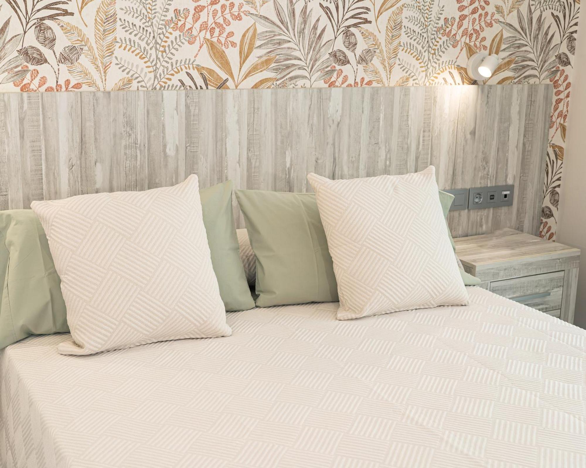 Hotel Boutique Aroma De Mar Chiclana de la Frontera Exterior photo